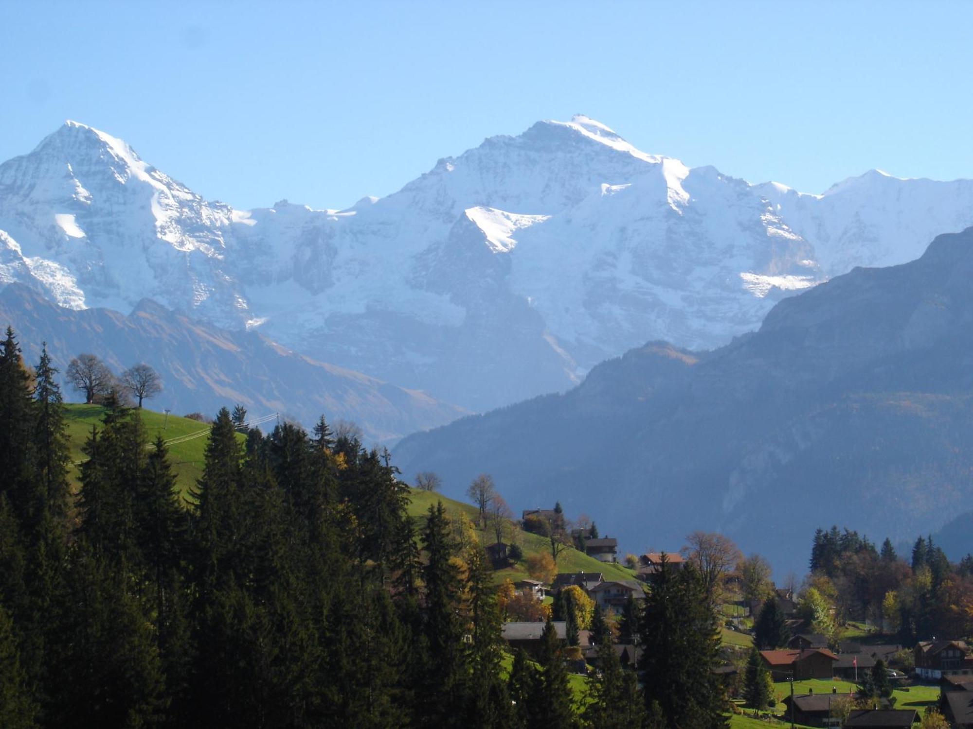 Chalet Sunneschyn Schwanden  Экстерьер фото