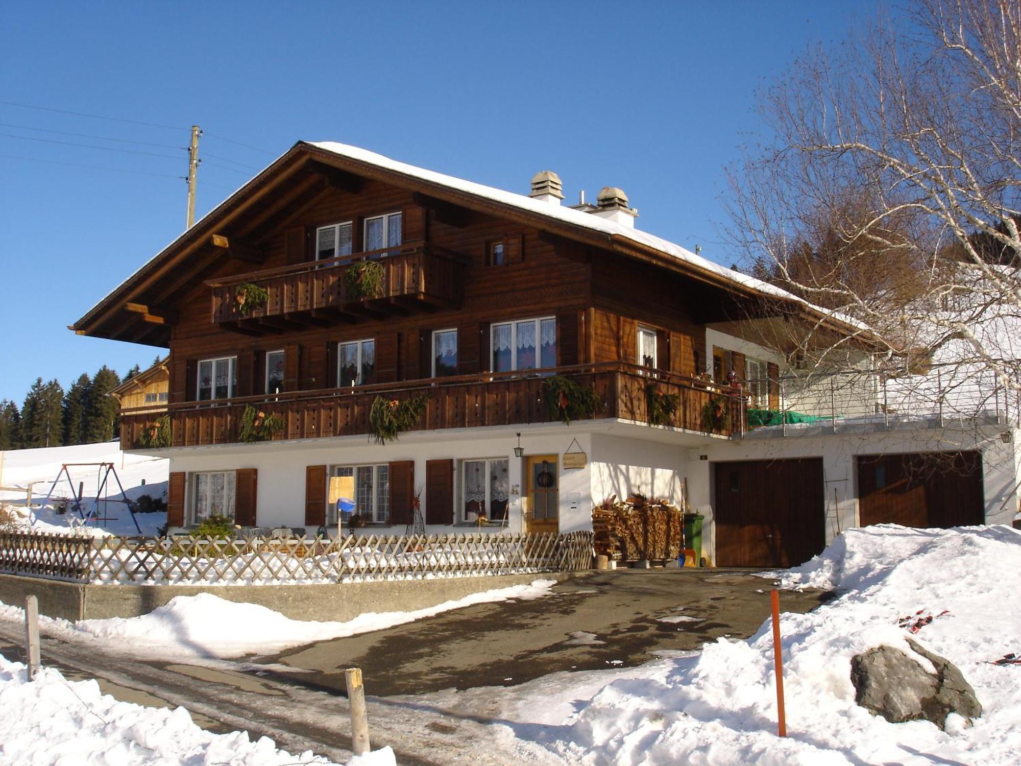 Chalet Sunneschyn Schwanden  Экстерьер фото